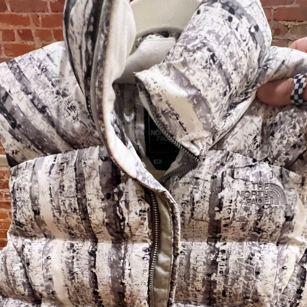 North Face like-new puffer vest